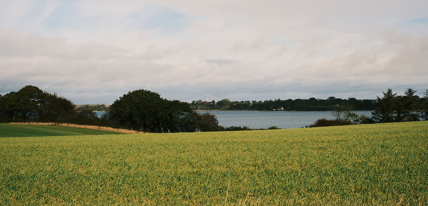 Et kig fra Føns land over Gamborg Fjord.