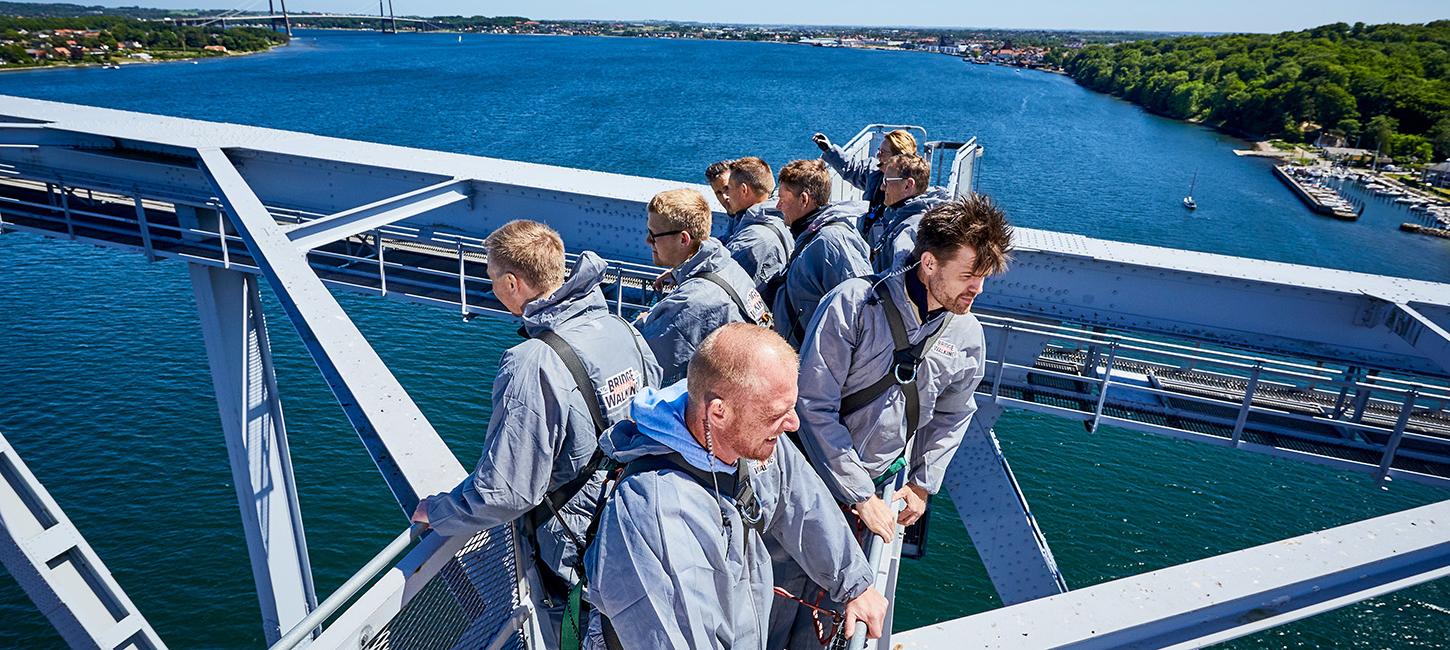 Herreholdet på Bridgewalking tur - Middelfart