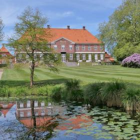 Sommerdag i parken ved Hindsgavl Slot-Middelfart