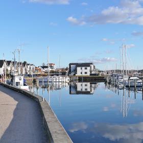 Strib Bådhavn i Middelfart er første stop kommer man nordfra.